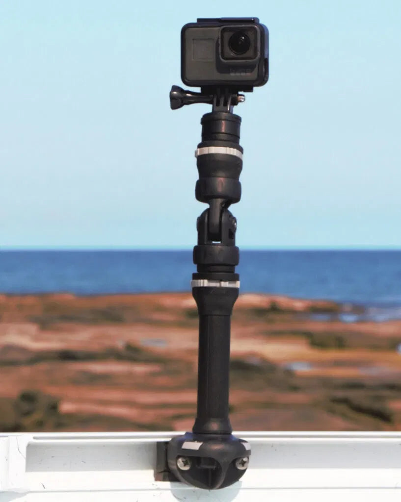 L'extension fixe StarPort vous donne ce peu de portée supplémentaire lorsque votre équipement a besoin d'un ascenseur, sans ajouter de volume ou de complexité.
Conçu pour élever n'importe quel accessoire RAILBLAZA à 125 mm de la base, cette rallonge garde les porte-tiges, les caméras ou les écrans à l'écart des traputes, des rails ou des coins serrés.