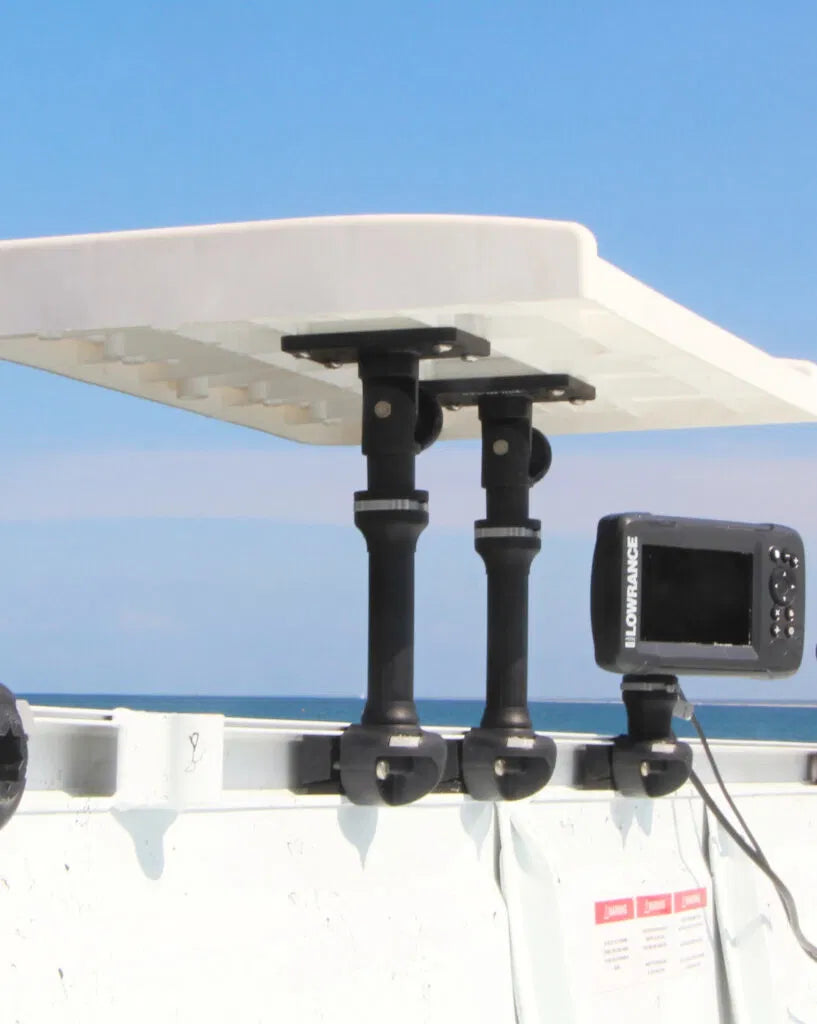 L'extension fixe StarPort vous donne ce peu de portée supplémentaire lorsque votre équipement a besoin d'un ascenseur, sans ajouter de volume ou de complexité.

Conçu pour élever n'importe quel accessoire RAILBLAZA à 125 mm de la base, cette rallonge garde les porte-tiges, les caméras ou les écrans à l'écart des traputes, des rails ou des coins serrés.