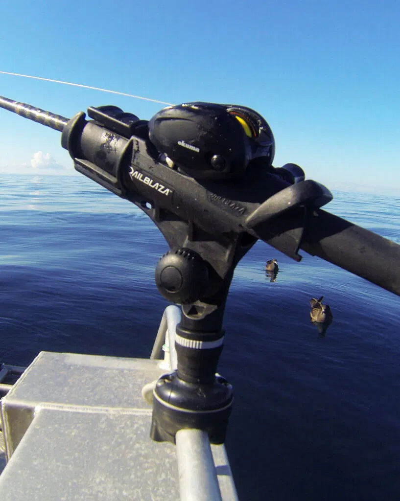 Le SwivelPort est la mise à niveau simple mais géniale qui ajoute une rotation à 360 degrés à n'importe quel accessoire RAILBLAZA.

Montez-le entre votre StarPort et n'importe quel équipement - porte-tige, booms d'appareil photo, bras d'affichage - et obtenez instantanément la liberté de peaufiner votre angle à la volée.